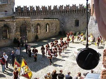 Hotel Castello Di Vigoleno Bed & Breakfast